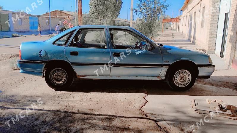 Opel Vectra 1988 - 20 000 TMT - Akdepe - img 3