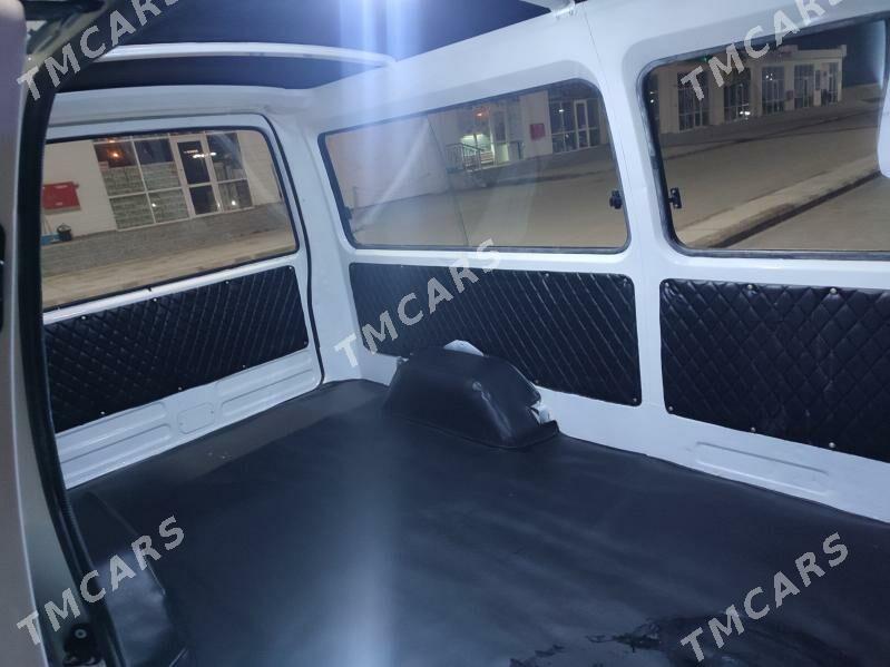 Nissan Urvan 1995 - 35 000 TMT - Kerki - img 6