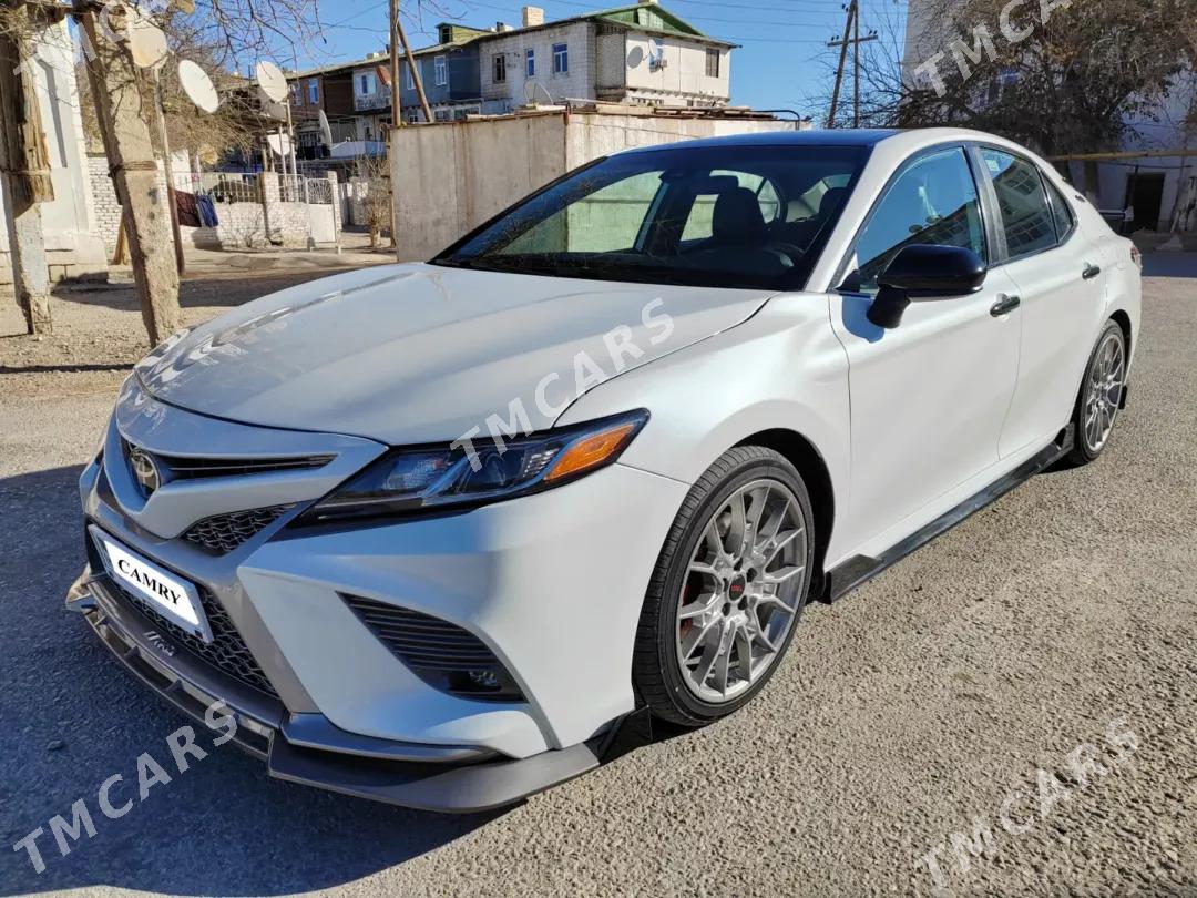 Toyota Camry 2020 - 395 000 TMT - Гумдаг - img 3
