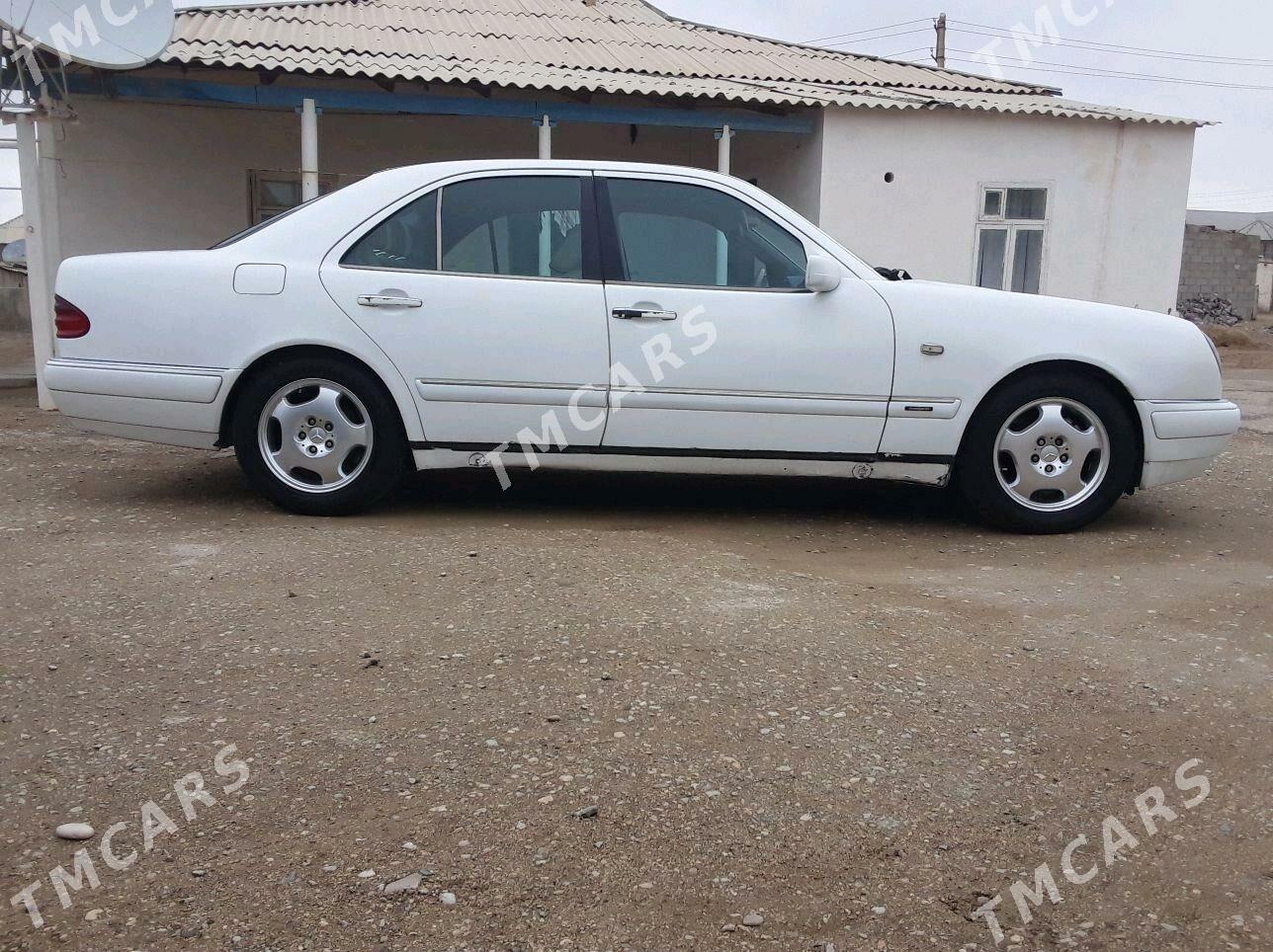 Mercedes-Benz C320 1999 - 85 000 TMT - Gumdag - img 2