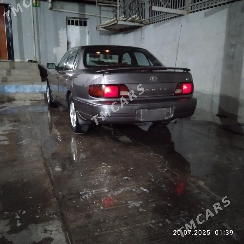 Toyota Camry 1996 - 75 000 TMT - Гызыларбат - img 3