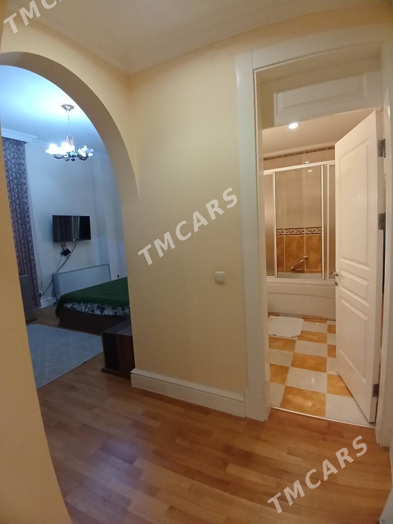 Арчабиль 2эт 4ком 200м² - Arçabil şaýoly - img 9
