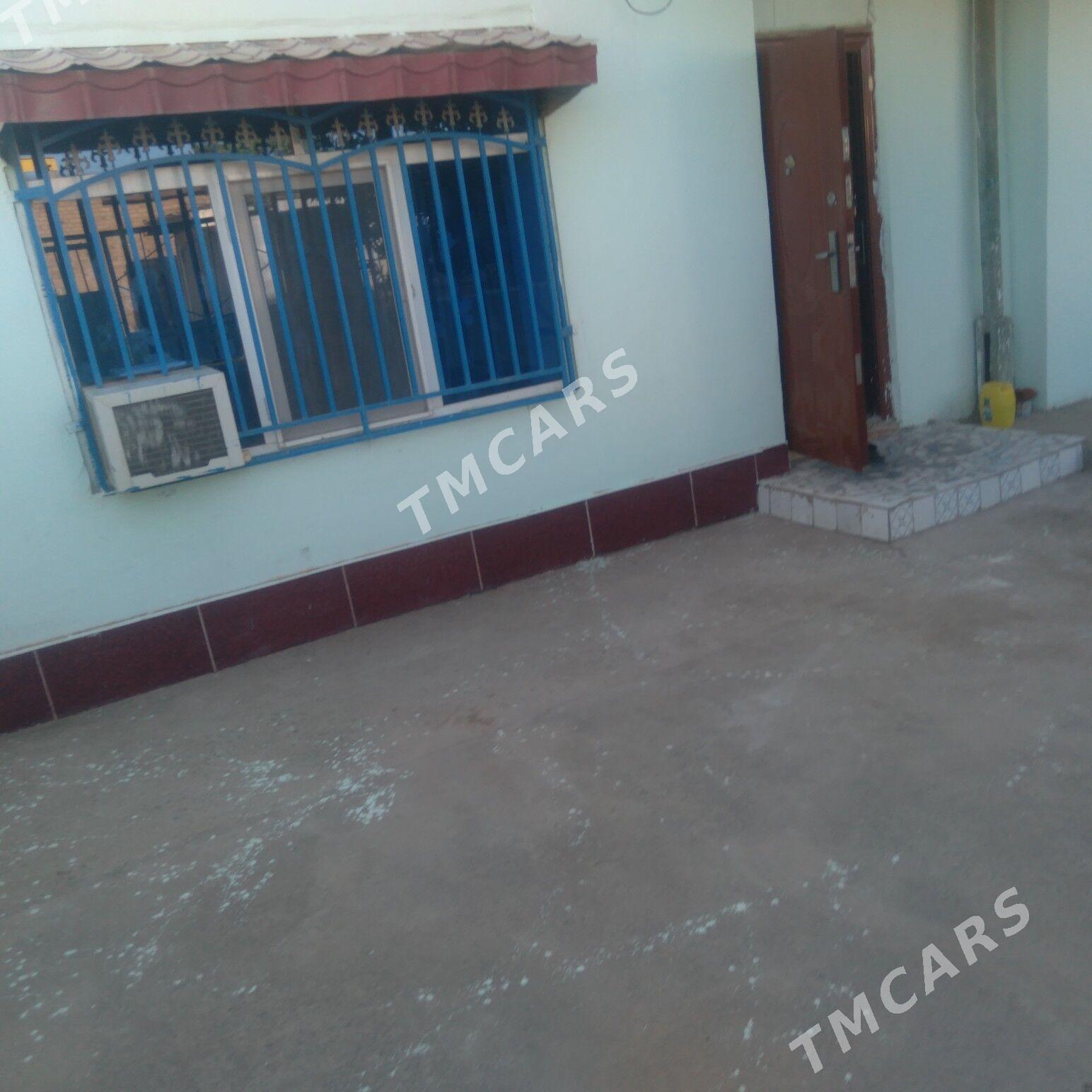 продаю квартиру - Türkmenabat - img 3