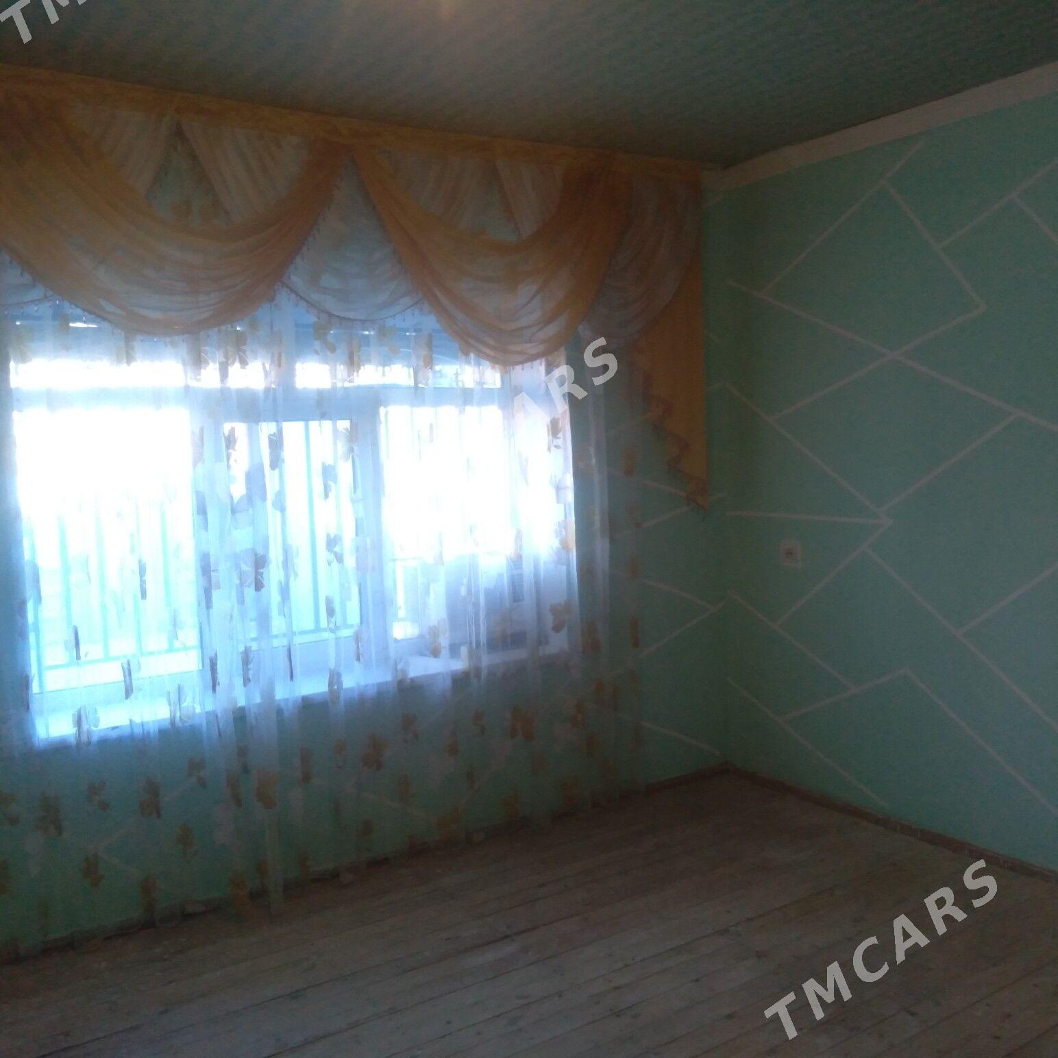 продаю квартиру - Türkmenabat - img 5