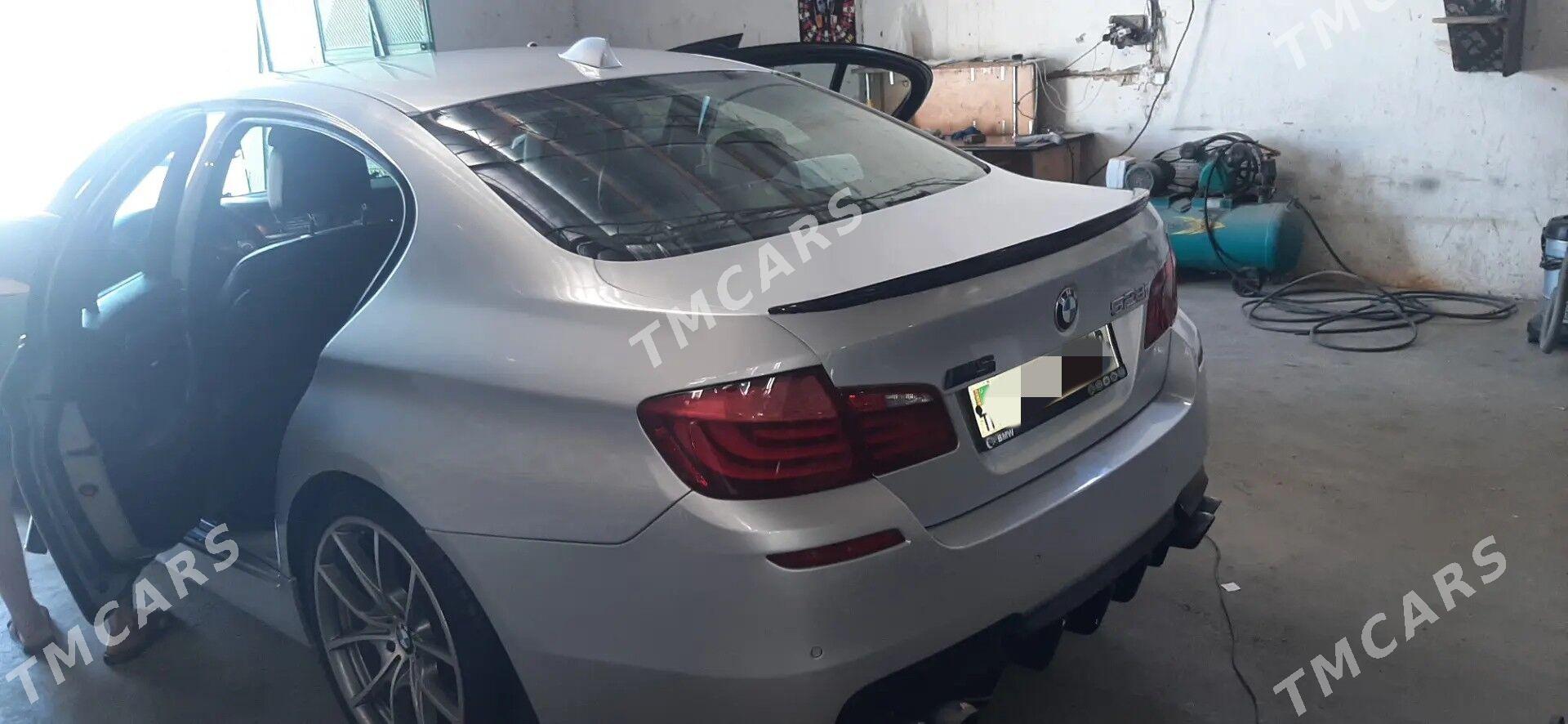 BMW F10 2011 - 235 000 TMT - Dänew - img 3