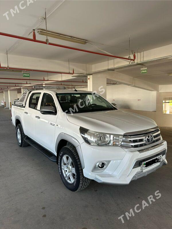 Toyota Hilux 2017 - 500 000 TMT - Ашхабад - img 7