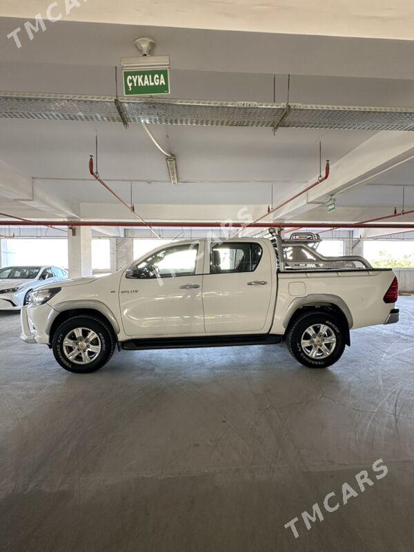 Toyota Hilux 2017 - 500 000 TMT - Ашхабад - img 5