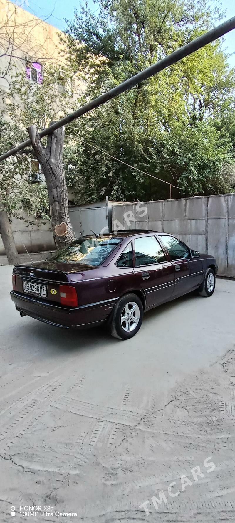 Opel Vectra 1992 - 40 000 TMT - Mary - img 3