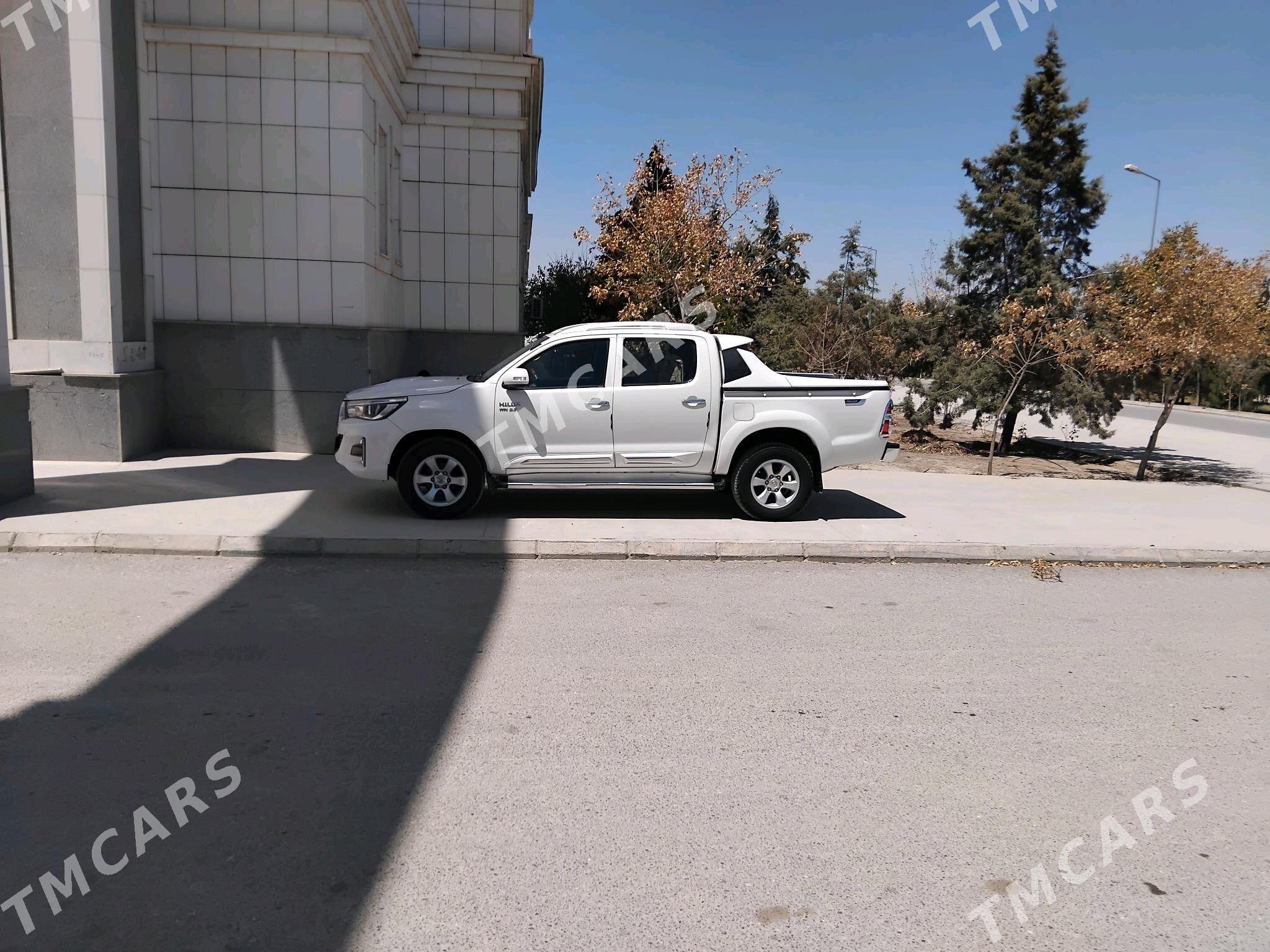 Toyota Hilux 2012 - 340 000 TMT - Гёкдепе - img 3