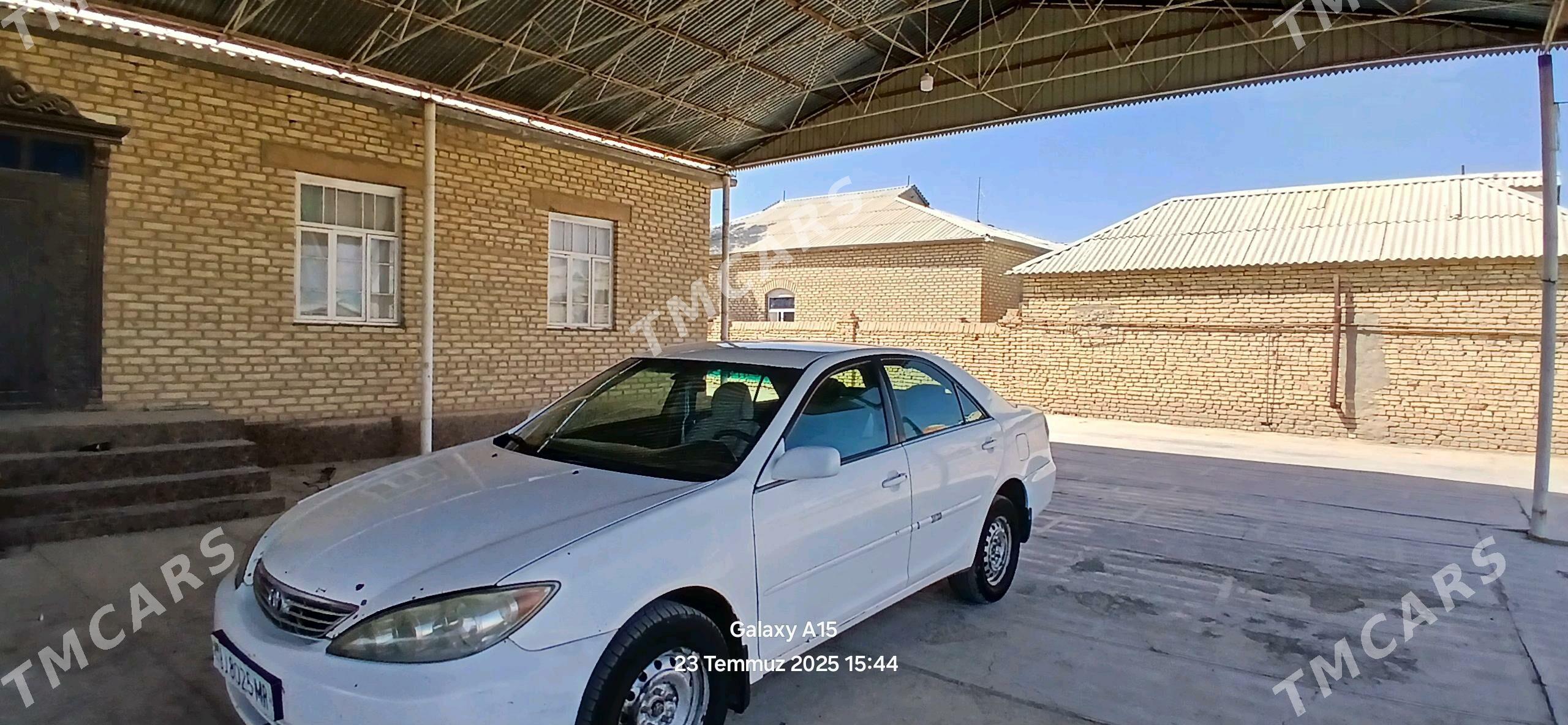 Toyota Camry 2003 - 115 000 TMT - Сакарчага - img 5