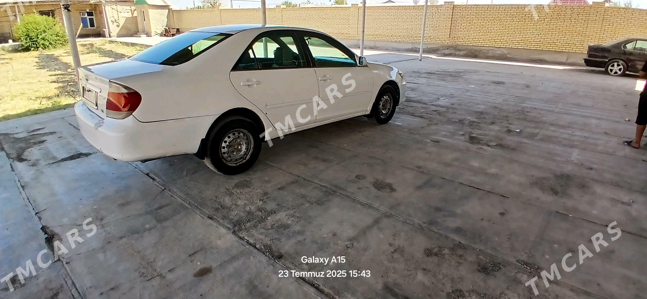 Toyota Camry 2003 - 115 000 TMT - Сакарчага - img 7