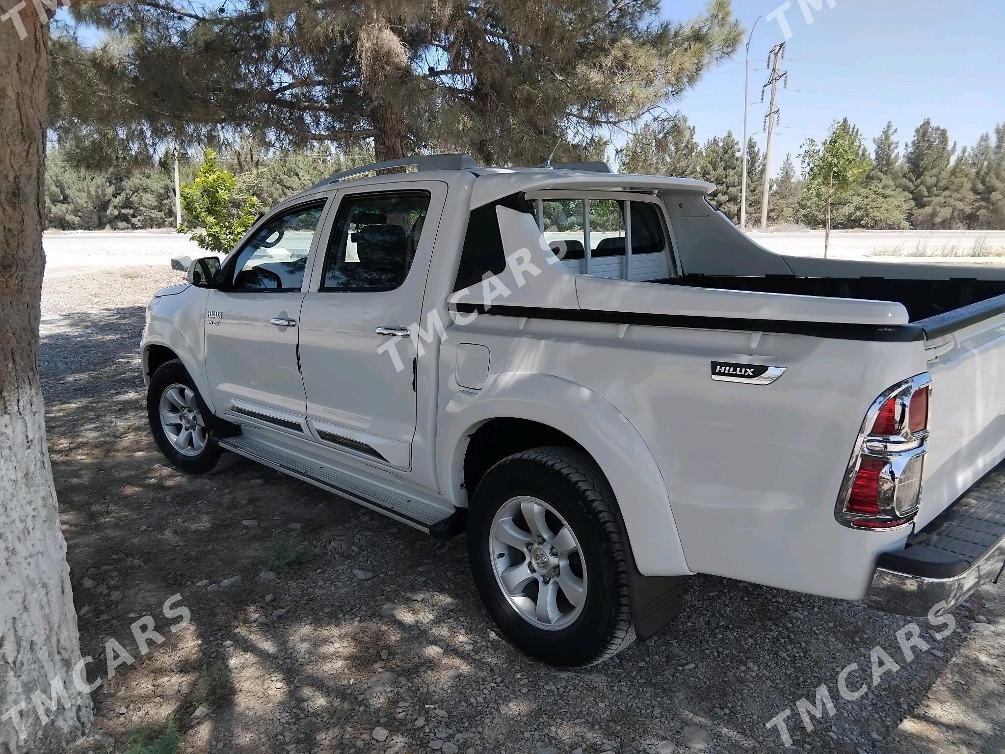 Toyota Hilux 2012 - 340 000 TMT - Гёкдепе - img 6