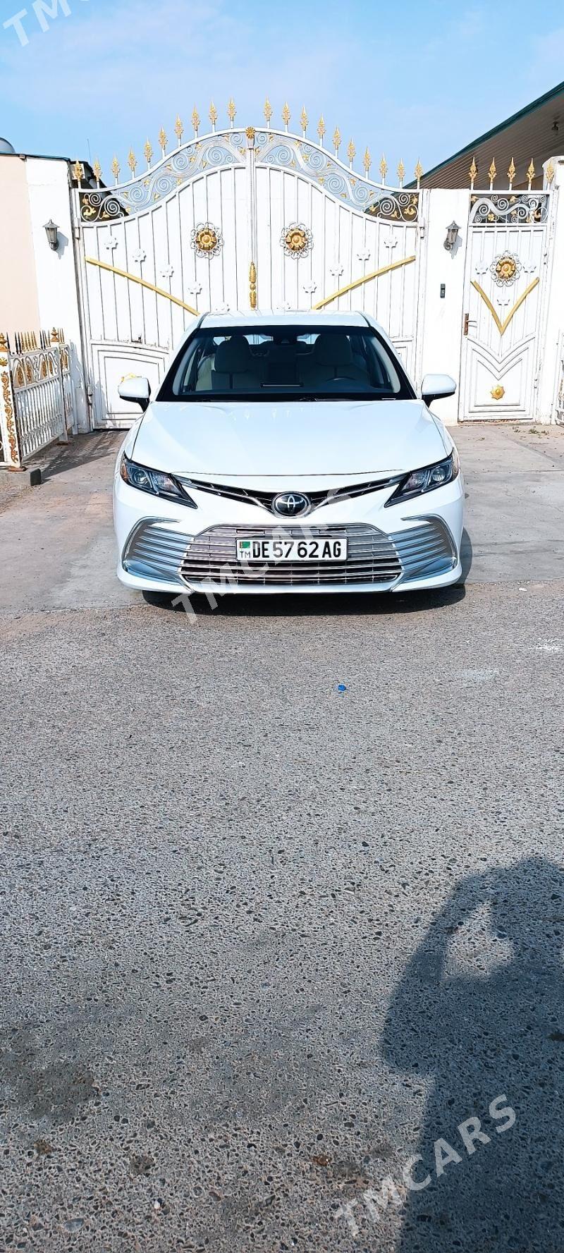 Toyota Camry 2022 - 310 000 TMT - Ашхабад - img 5