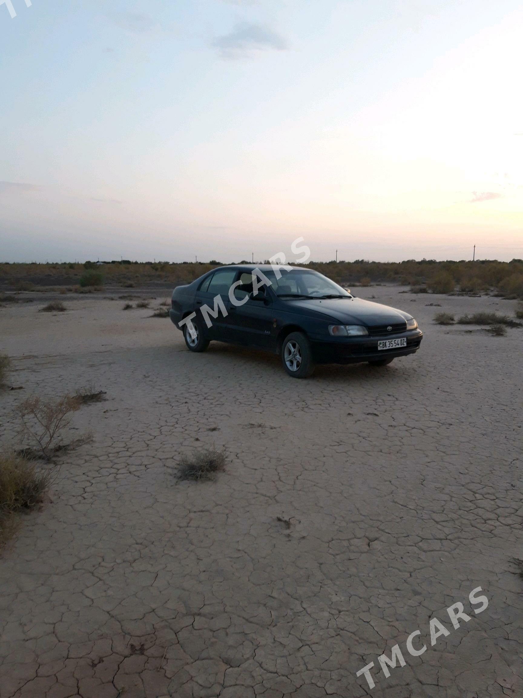 Toyota Carina 1994 - 75 000 TMT - Gubadag - img 4