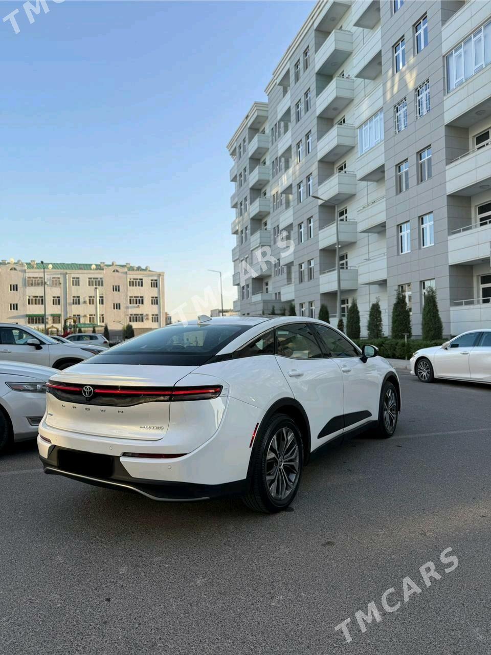 Toyota Crown 2024 - 660 000 TMT - Мары - img 3