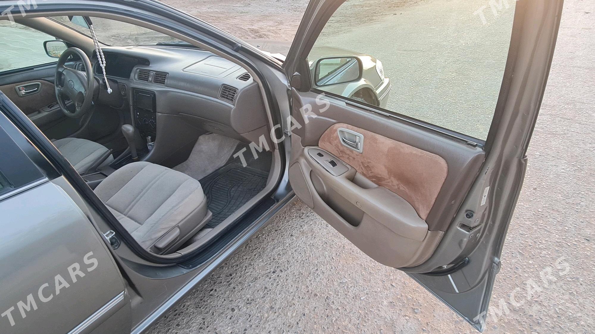 Toyota Camry 2001 - 155 000 TMT - Saýat - img 5