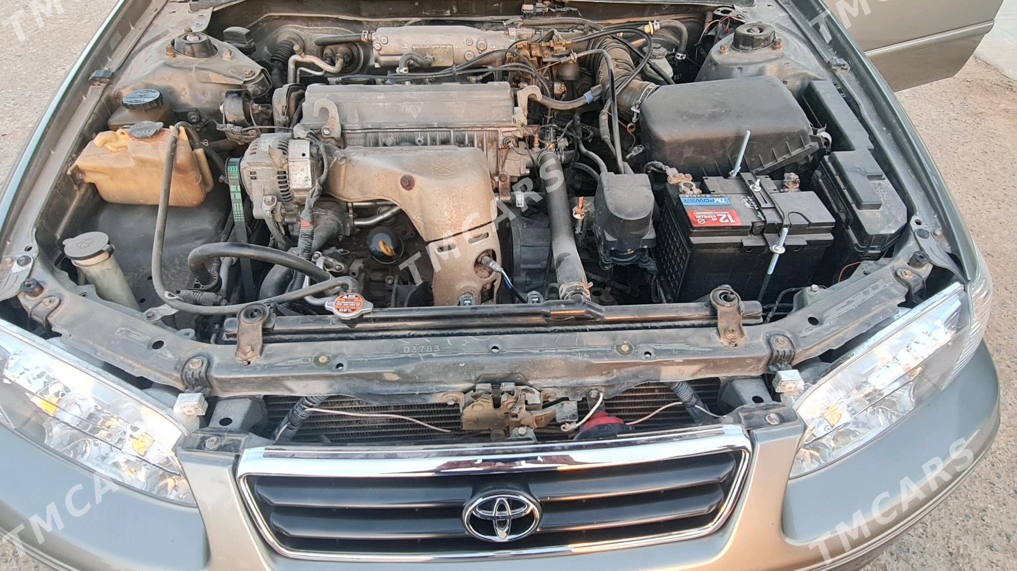 Toyota Camry 2001 - 155 000 TMT - Saýat - img 2