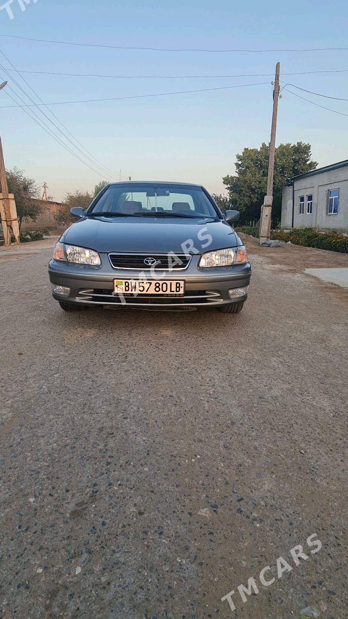 Toyota Camry 2001 - 155 000 TMT - Saýat - img 4