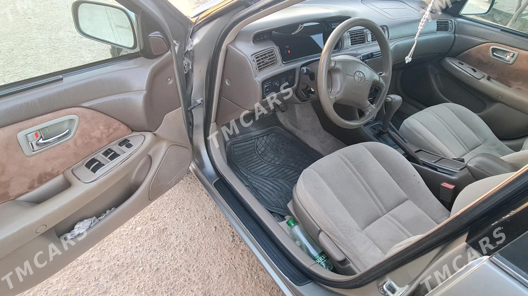 Toyota Camry 2001 - 155 000 TMT - Saýat - img 3