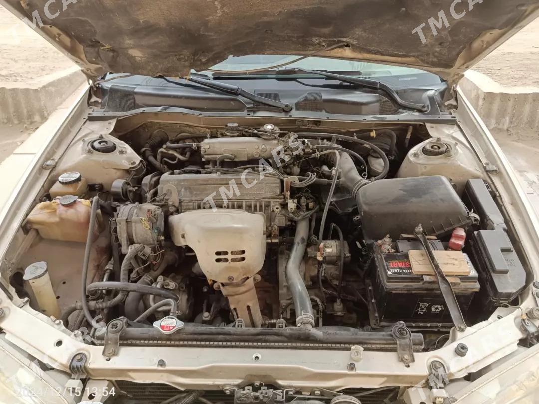Toyota Camry 1999 - 125 000 TMT - Köneürgenç - img 3