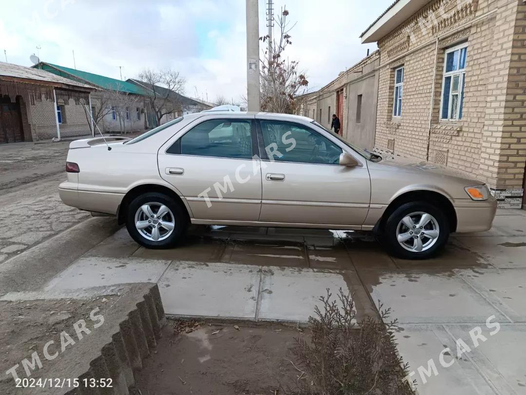 Toyota Camry 1999 - 125 000 TMT - Köneürgenç - img 7