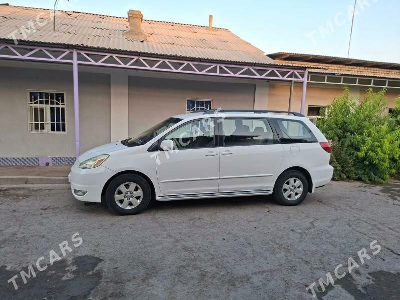 Toyota Sienna 2004 - 280 000 TMT - Дашогуз - img 5