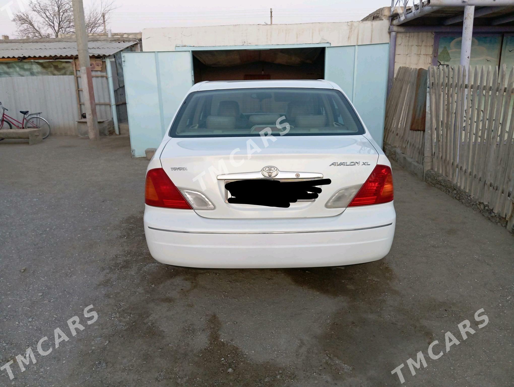 Toyota Avalon 2001 - 160 000 TMT - Гумдаг - img 3