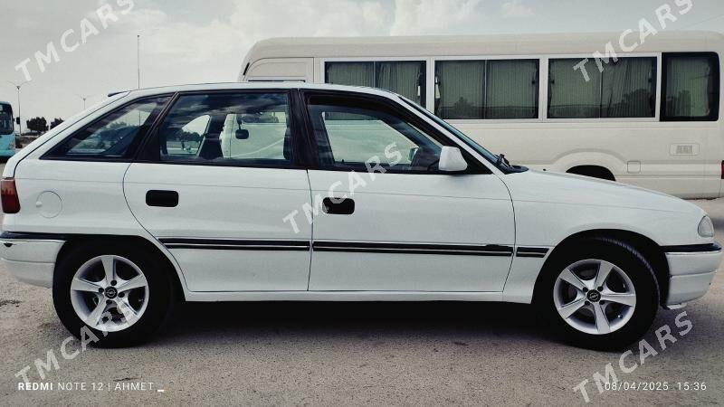 Opel Astra 1993 - 35 000 TMT - Bäherden - img 3