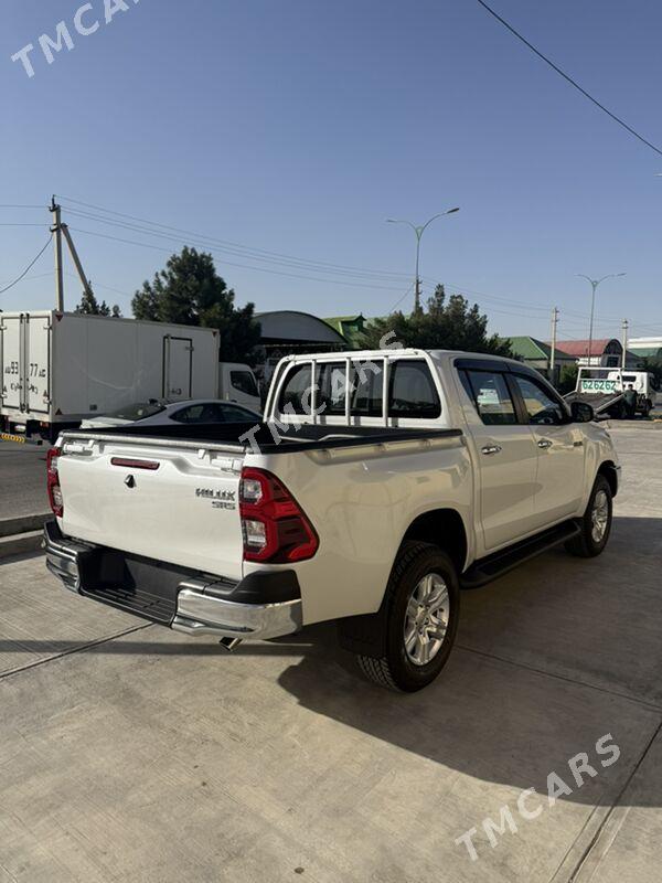 Toyota Hilux 2025 - 676 000 TMT - Aşgabat - img 7