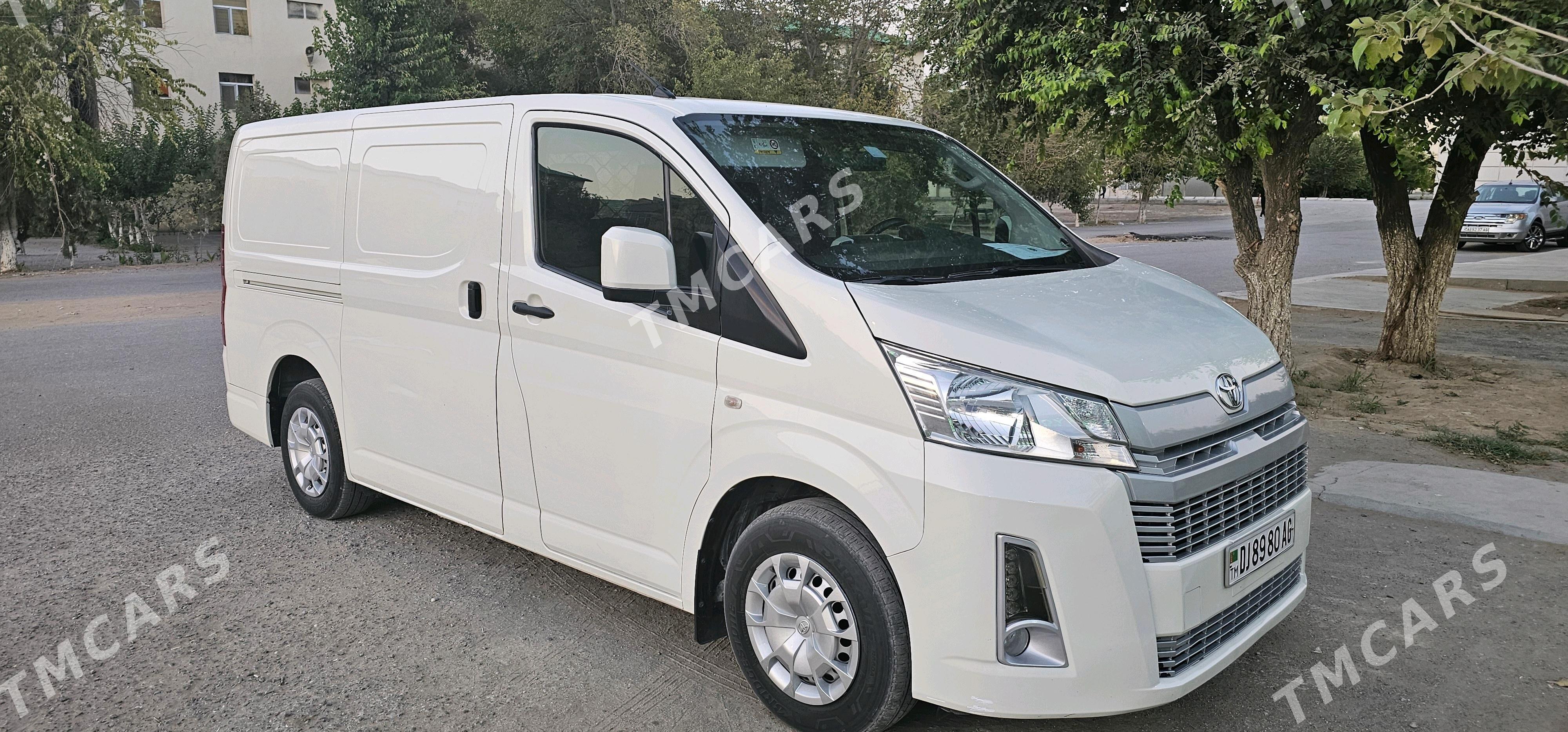 Toyota Hiace 2020 - 470 000 TMT - Аркадаг - img 4