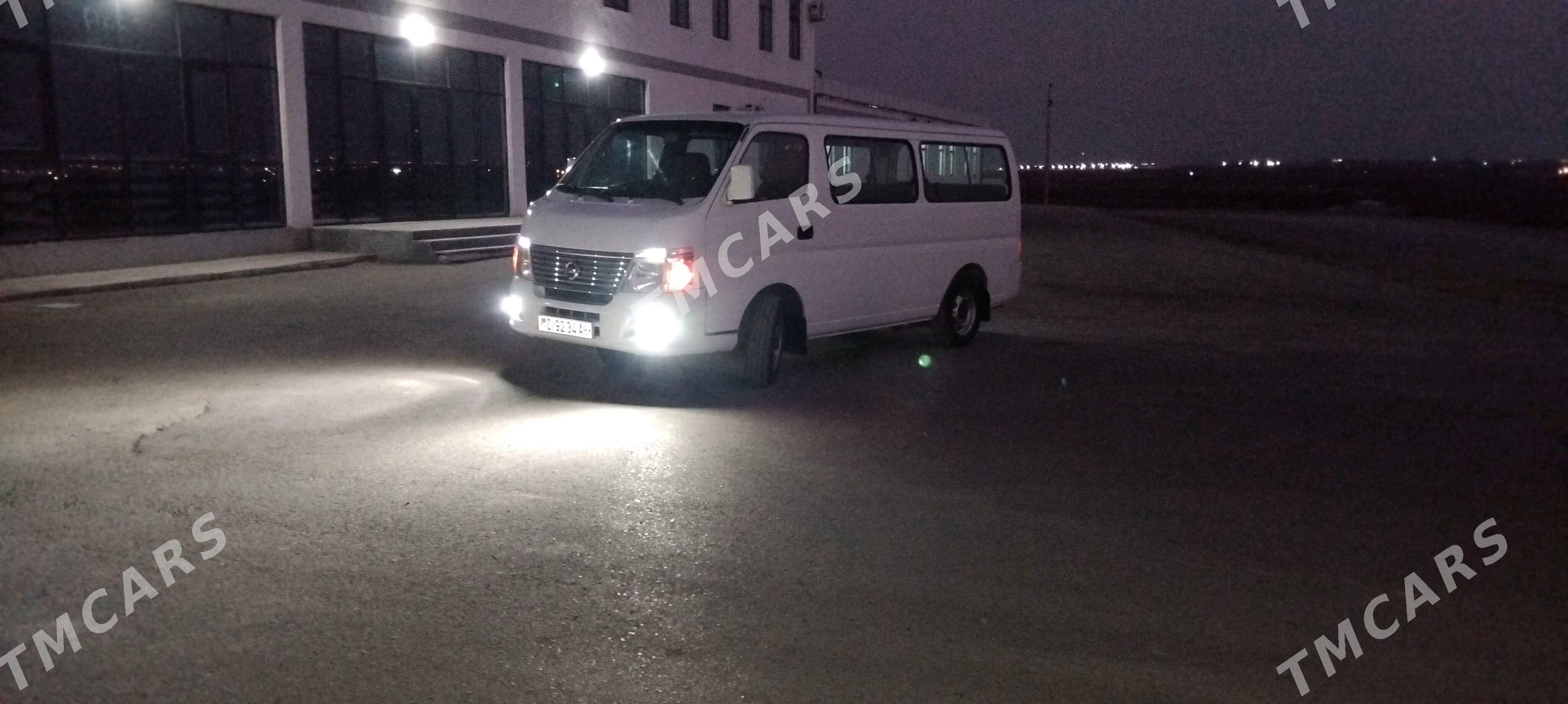 Nissan Urvan 2008 - 140 000 TMT - Änew - img 3