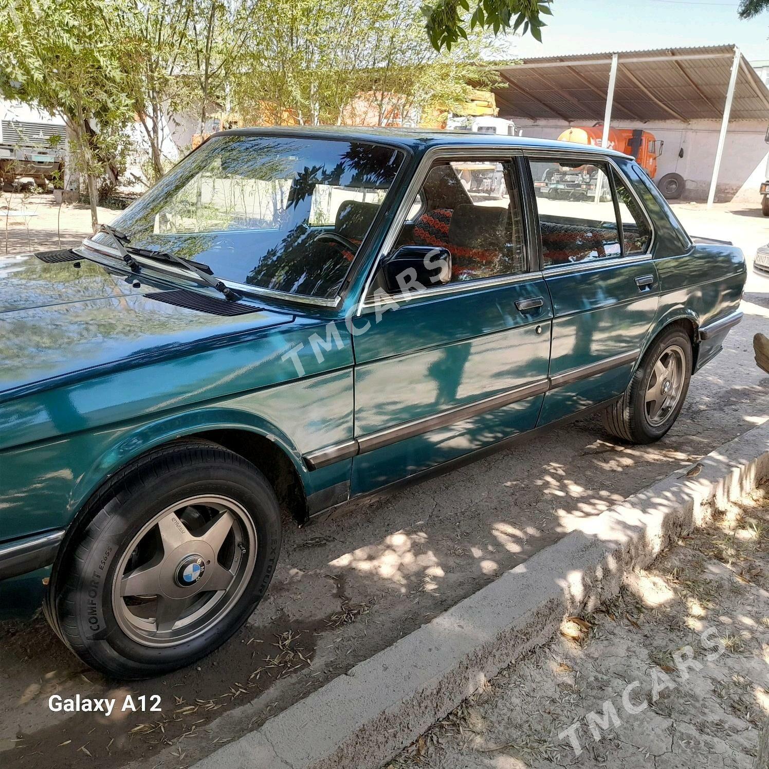 BMW 520 1986 - 20 000 TMT - Дашогуз - img 4