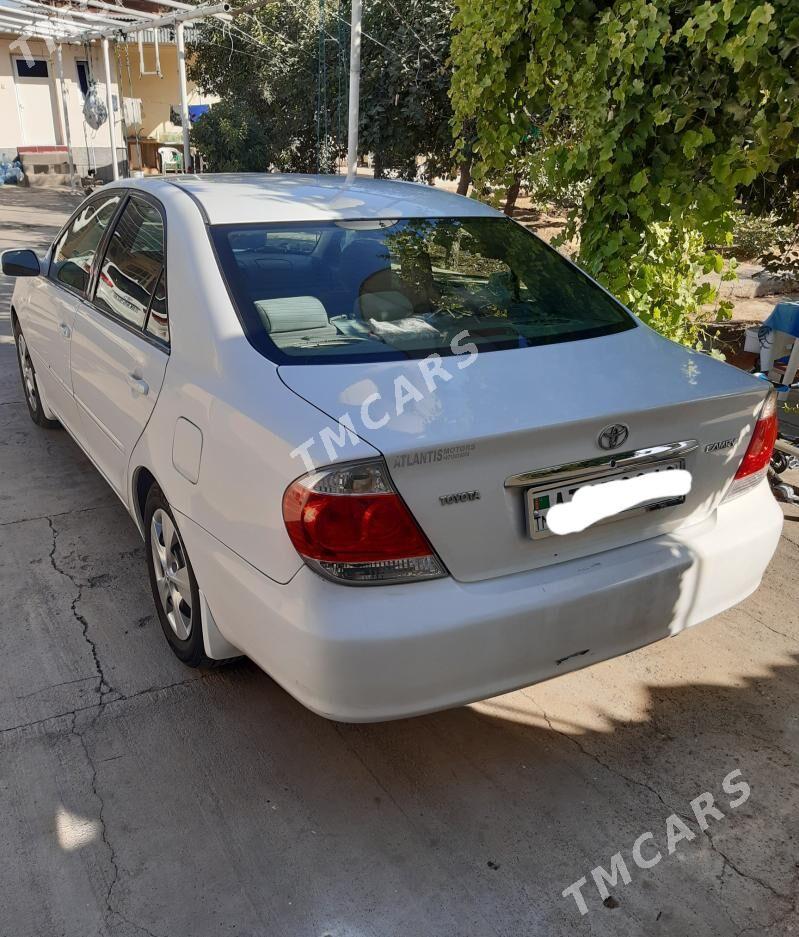 Toyota Camry 2004 - 170 000 TMT - Кëши - img 4