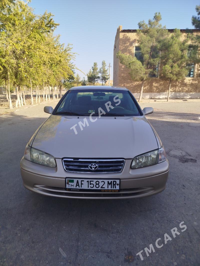 Toyota Camry 2000 - 150 000 TMT - Мары - img 9