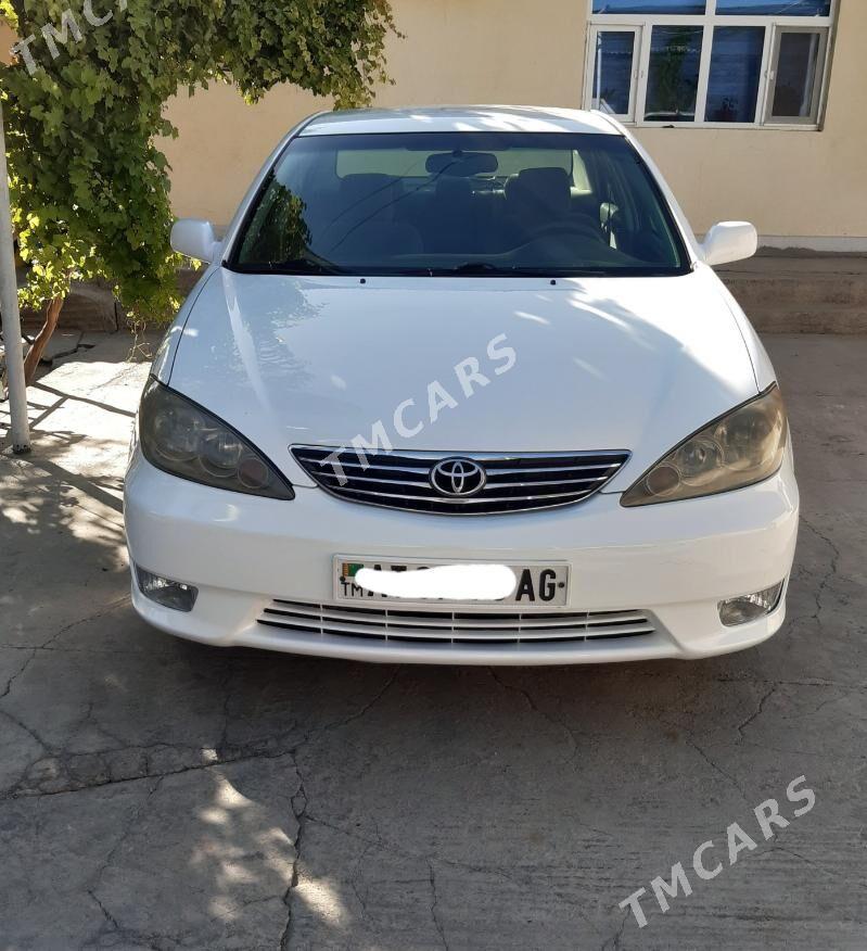 Toyota Camry 2004 - 170 000 TMT - Кëши - img 5