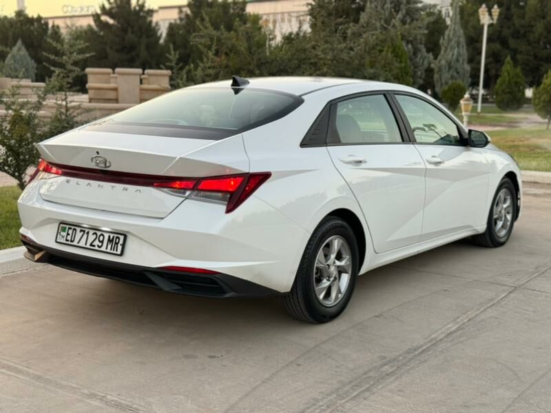 Hyundai Elantra 2021 - 250 000 TMT - Mary - img 4