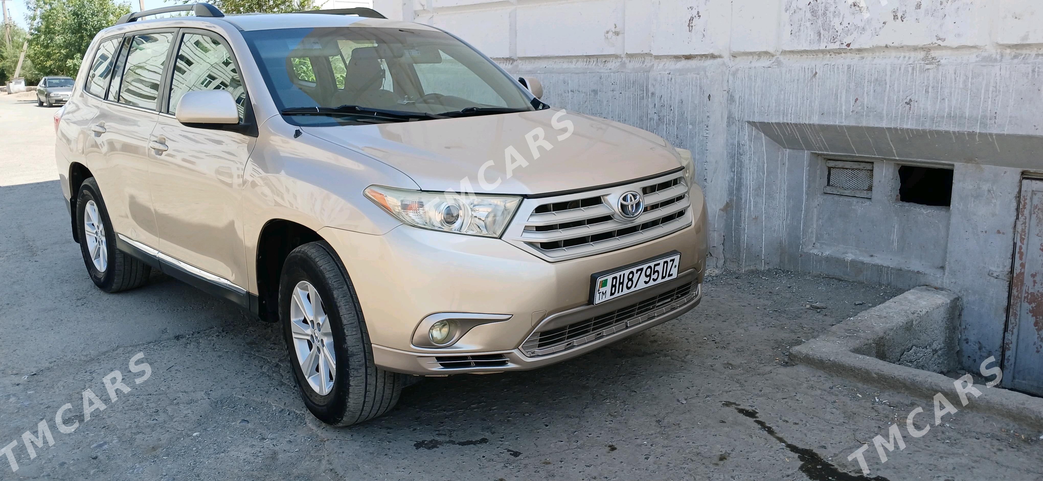 Toyota Highlander 2012 - 300 000 TMT - Daşoguz - img 3