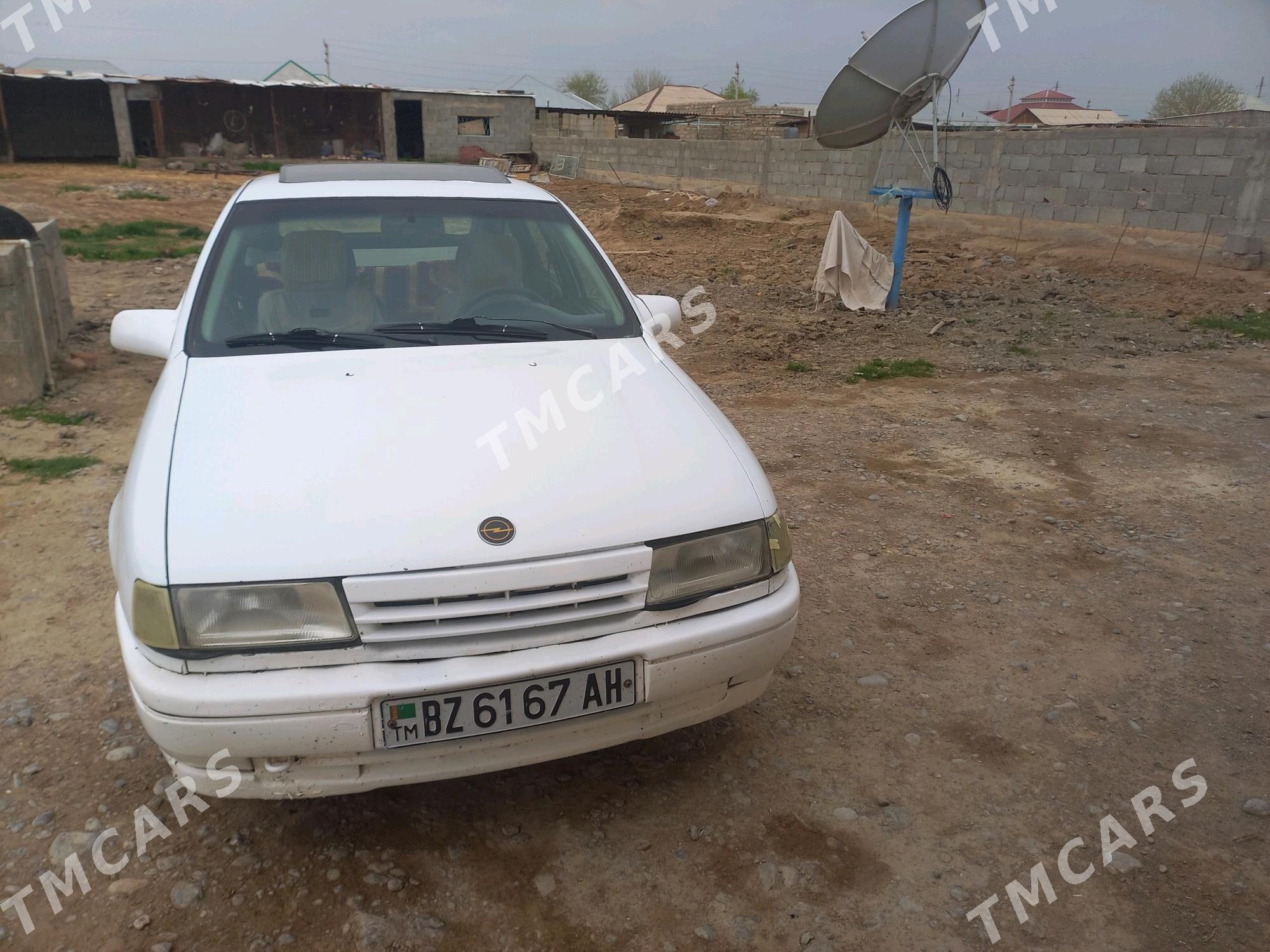 Opel Vectra 1992 - 25 000 TMT - Яшлык - img 2
