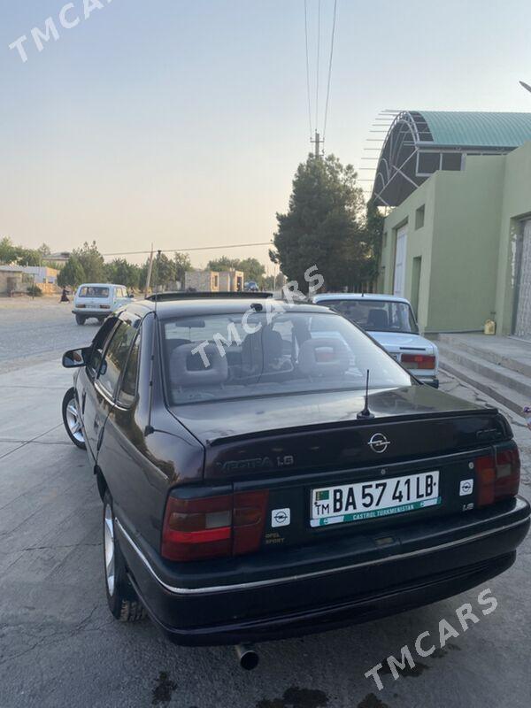 Opel Vectra 1993 - 30 000 TMT - Kerki - img 2