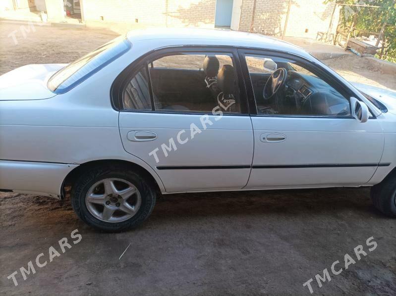 Toyota Corolla 1993 - 50 000 TMT - Сакар - img 5