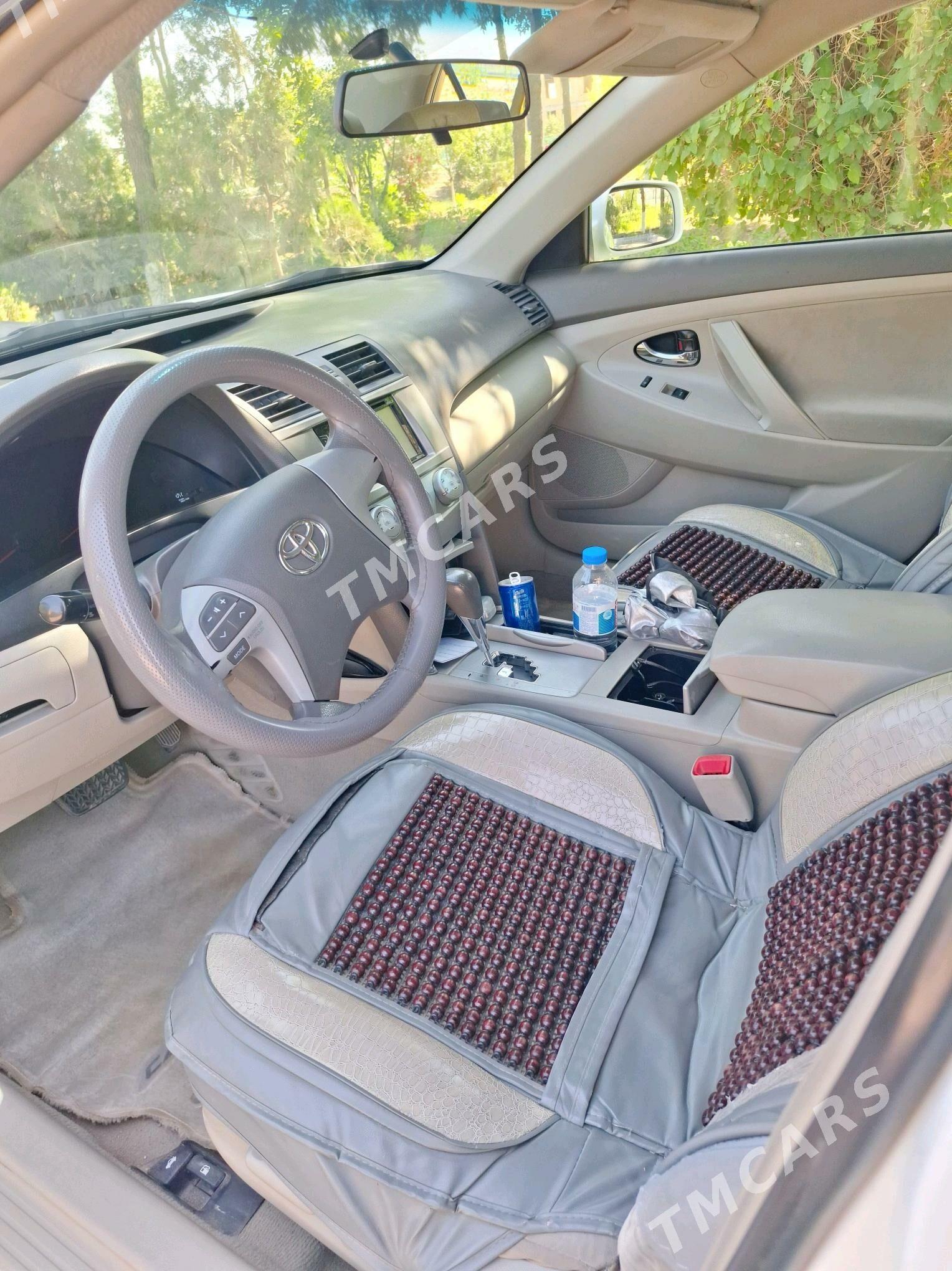 Toyota Camry 2010 - 200 000 TMT - Кёнеургенч - img 3