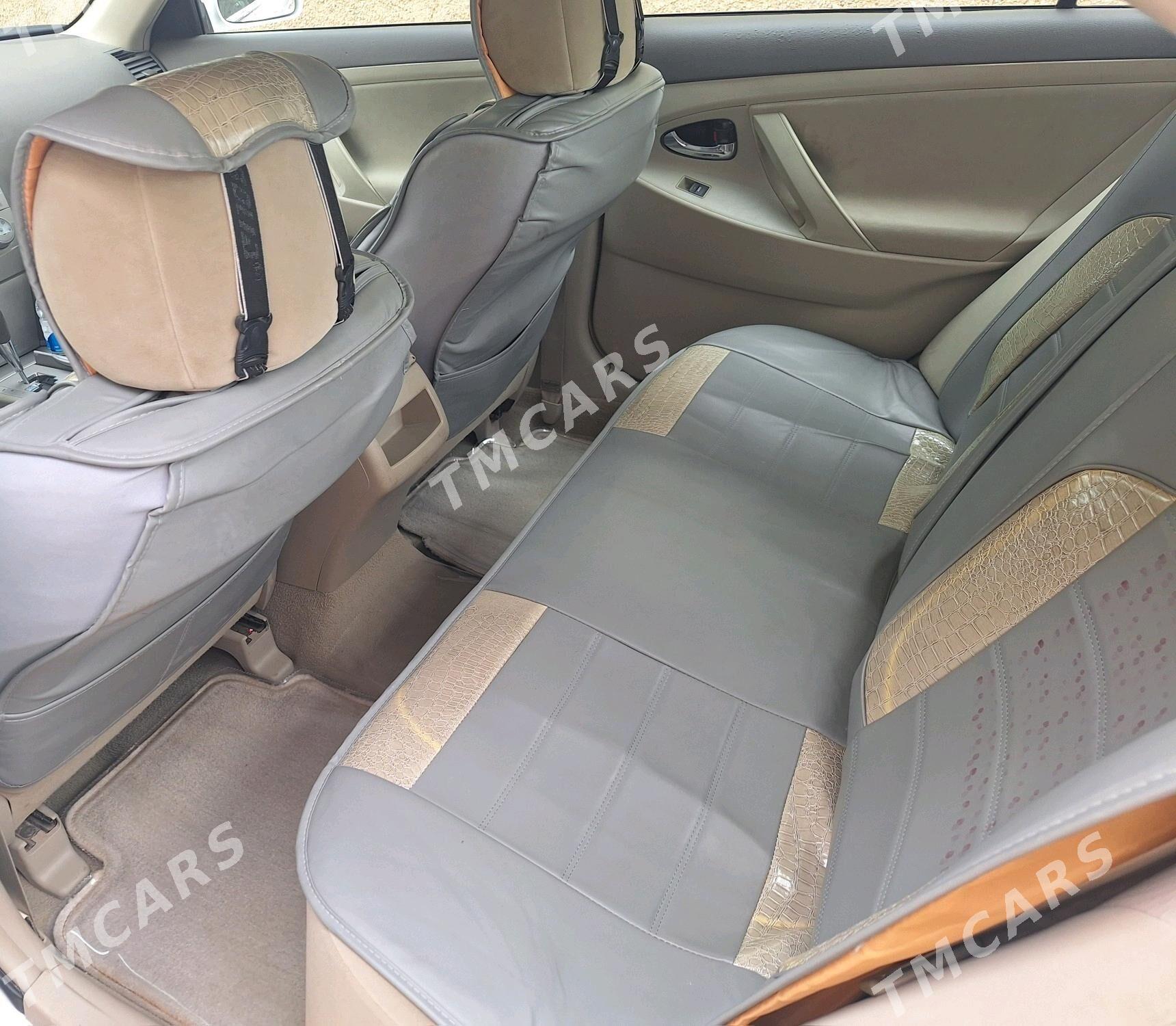 Toyota Camry 2010 - 200 000 TMT - Кёнеургенч - img 7