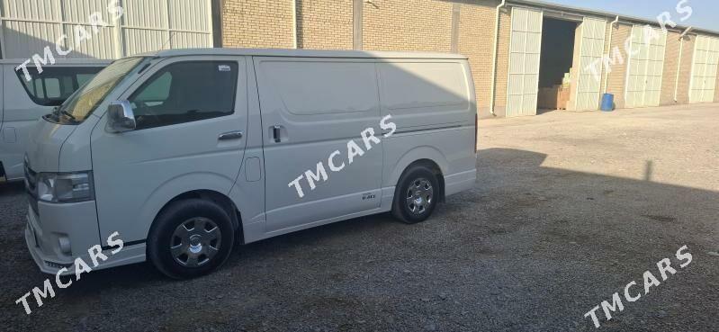 Toyota Hiace 2010 - 315 000 TMT - Мары - img 3