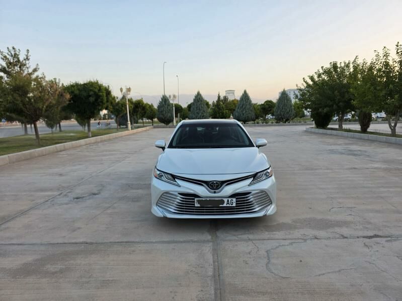 Toyota Camry 2018 - 385 000 TMT - Ашхабад - img 2