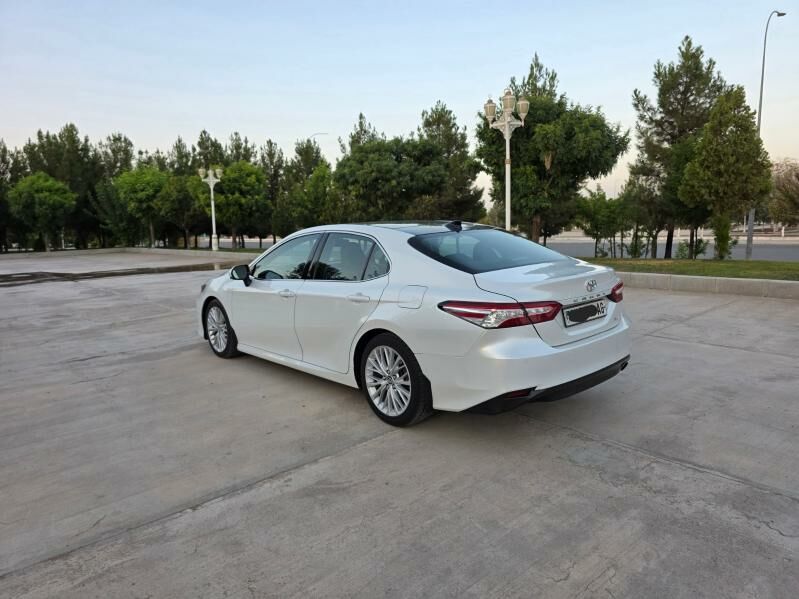 Toyota Camry 2018 - 385 000 TMT - Ашхабад - img 7