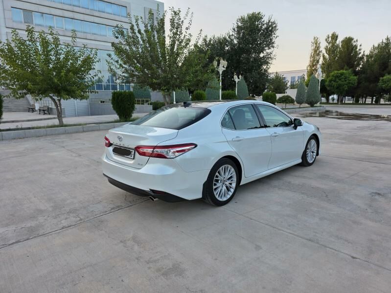 Toyota Camry 2018 - 385 000 TMT - Ашхабад - img 8