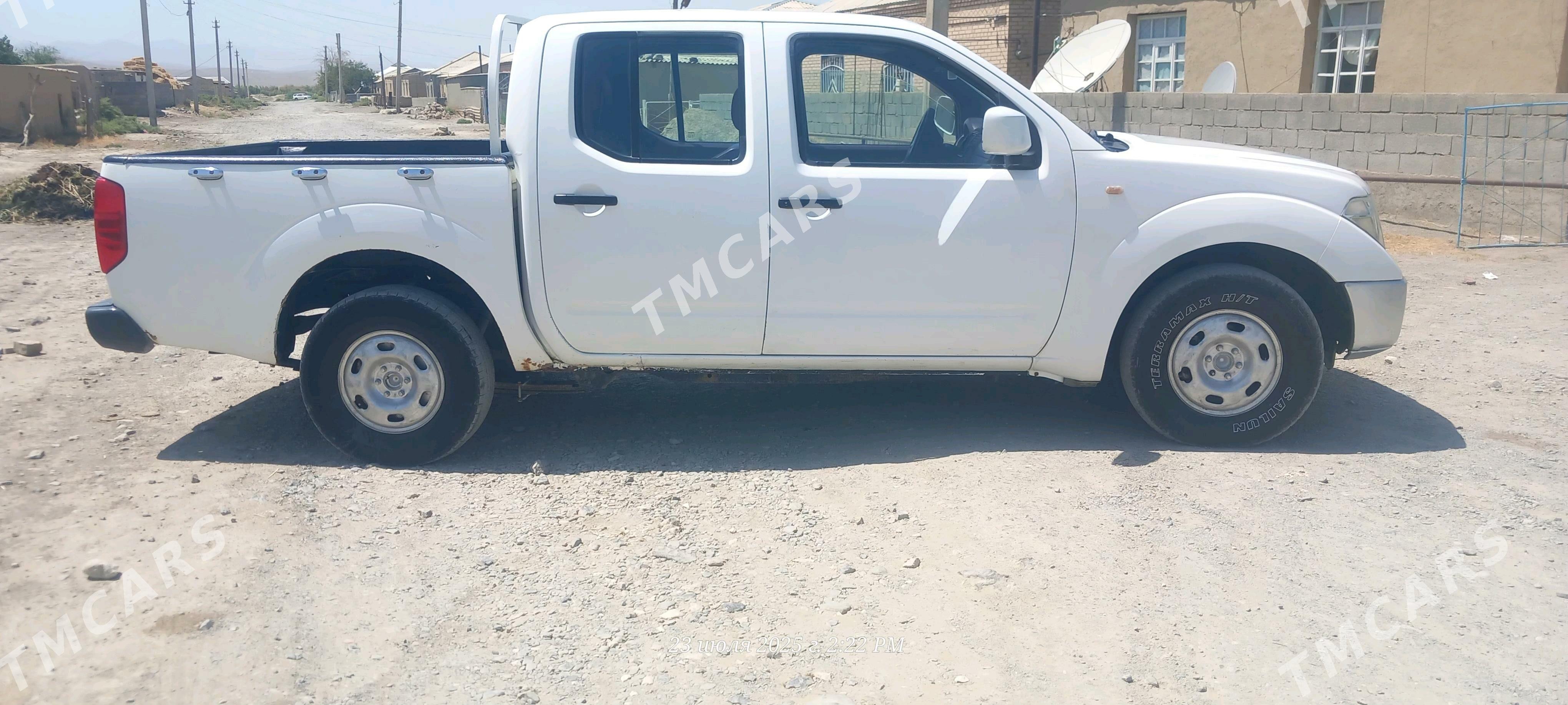 Nissan Navara 2007 - 130 000 TMT - Бахарден - img 3