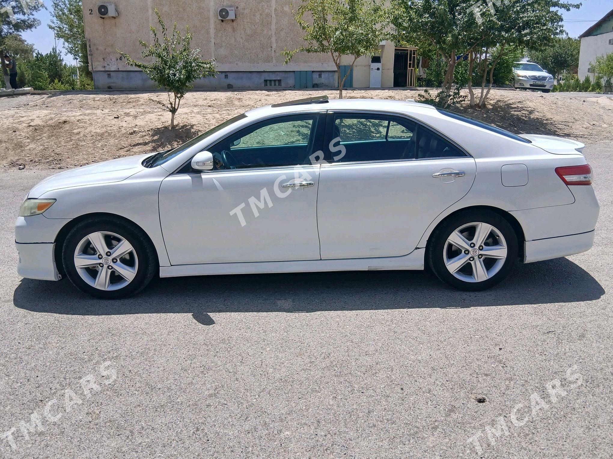 Toyota Camry 2010 - 180 000 TMT - Tejen - img 9
