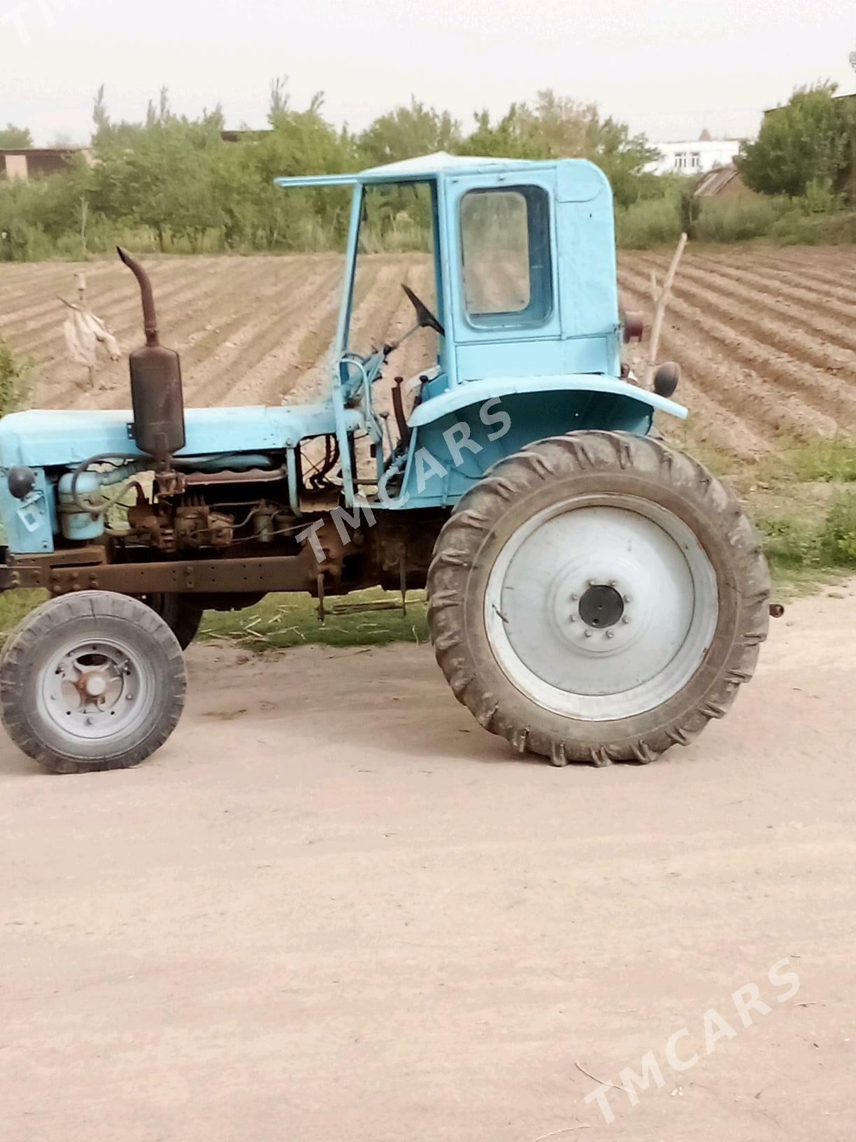 MTZ T-28 1990 - 300 000 TMT - Kerki - img 2