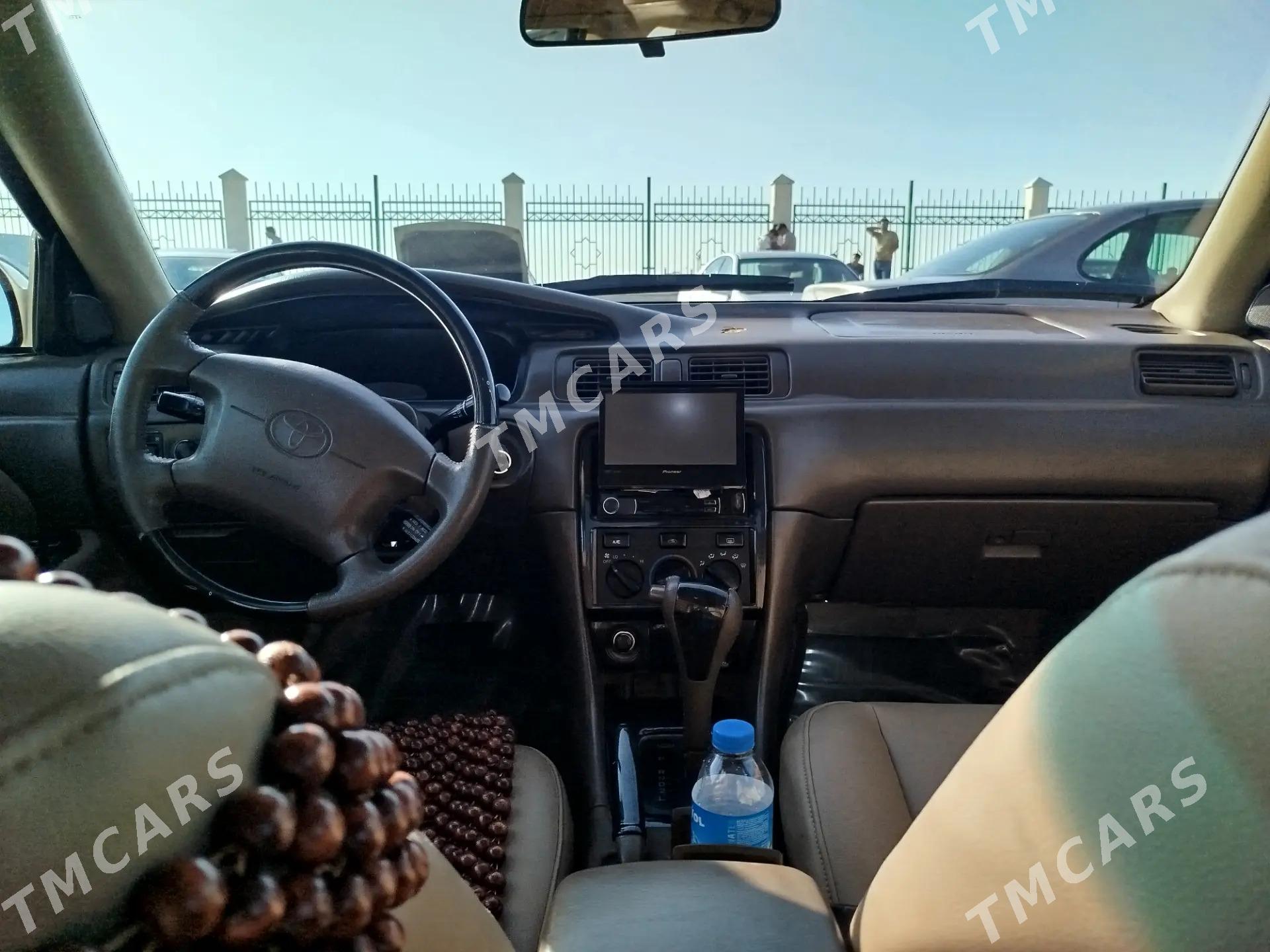 Toyota Camry 2000 - 150 000 TMT - Мары - img 3